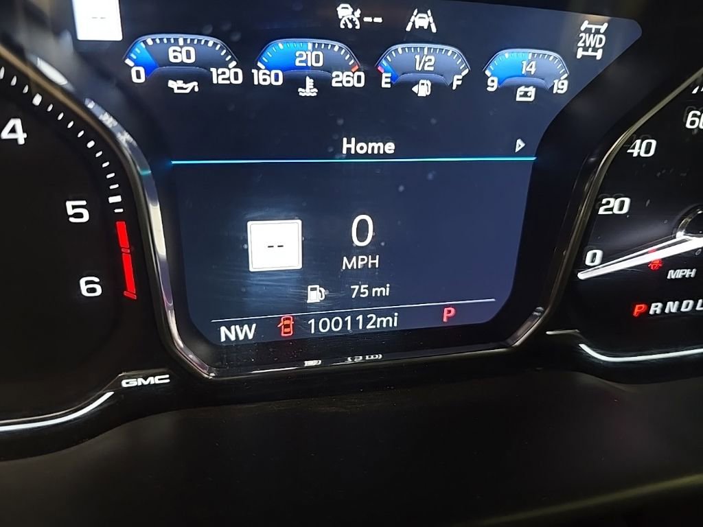 Used 2021 GMC Sierra 1500 AT4 w/ AT4 Value Package AWD/4WD image 2