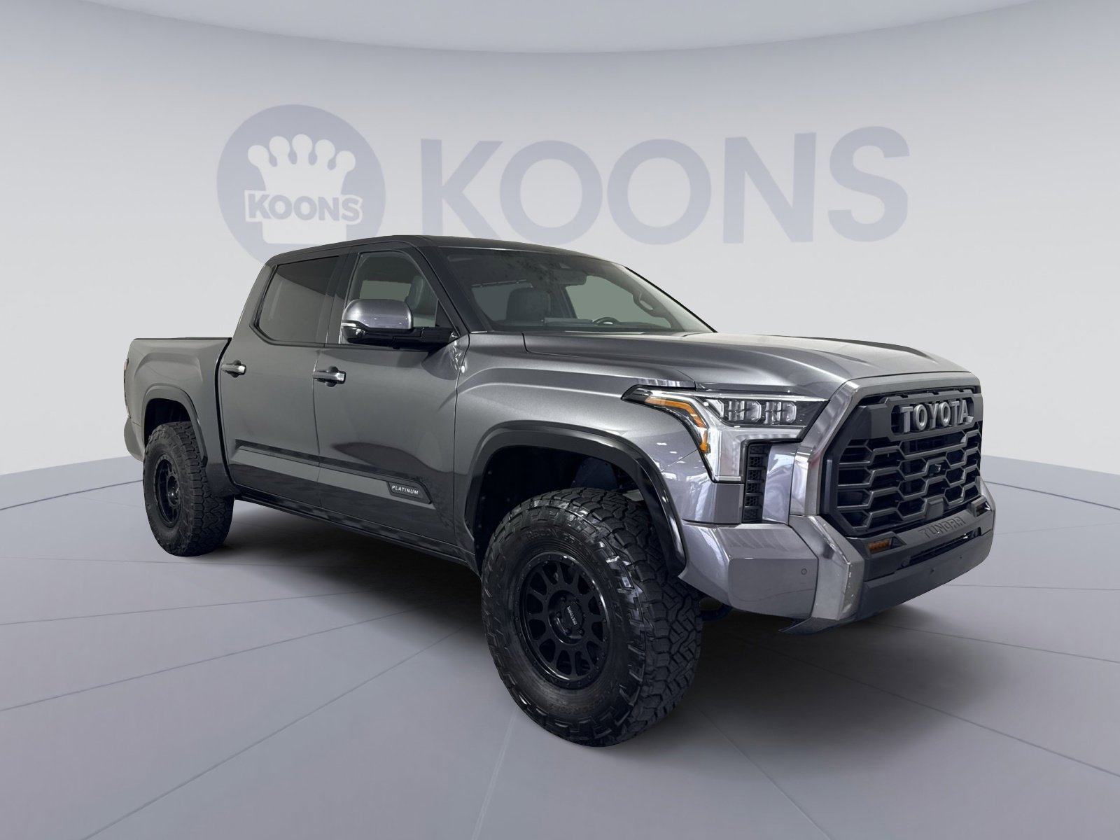 Used 2023 Toyota Tundra Platinum w/ Advanced Package AWD/4WD image 10