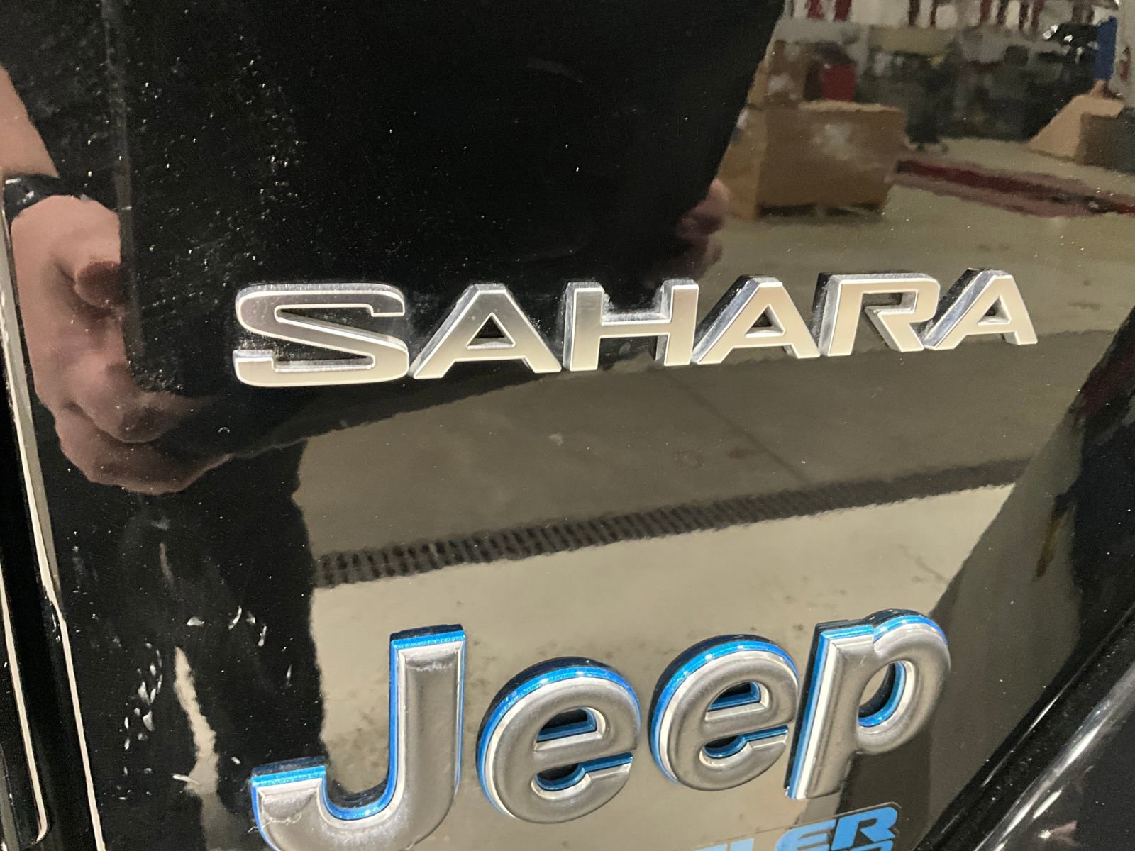 Used 2022 Jeep Wrangler Unlimited Sahara w/ Cold Weather Group AWD/4WD image 10