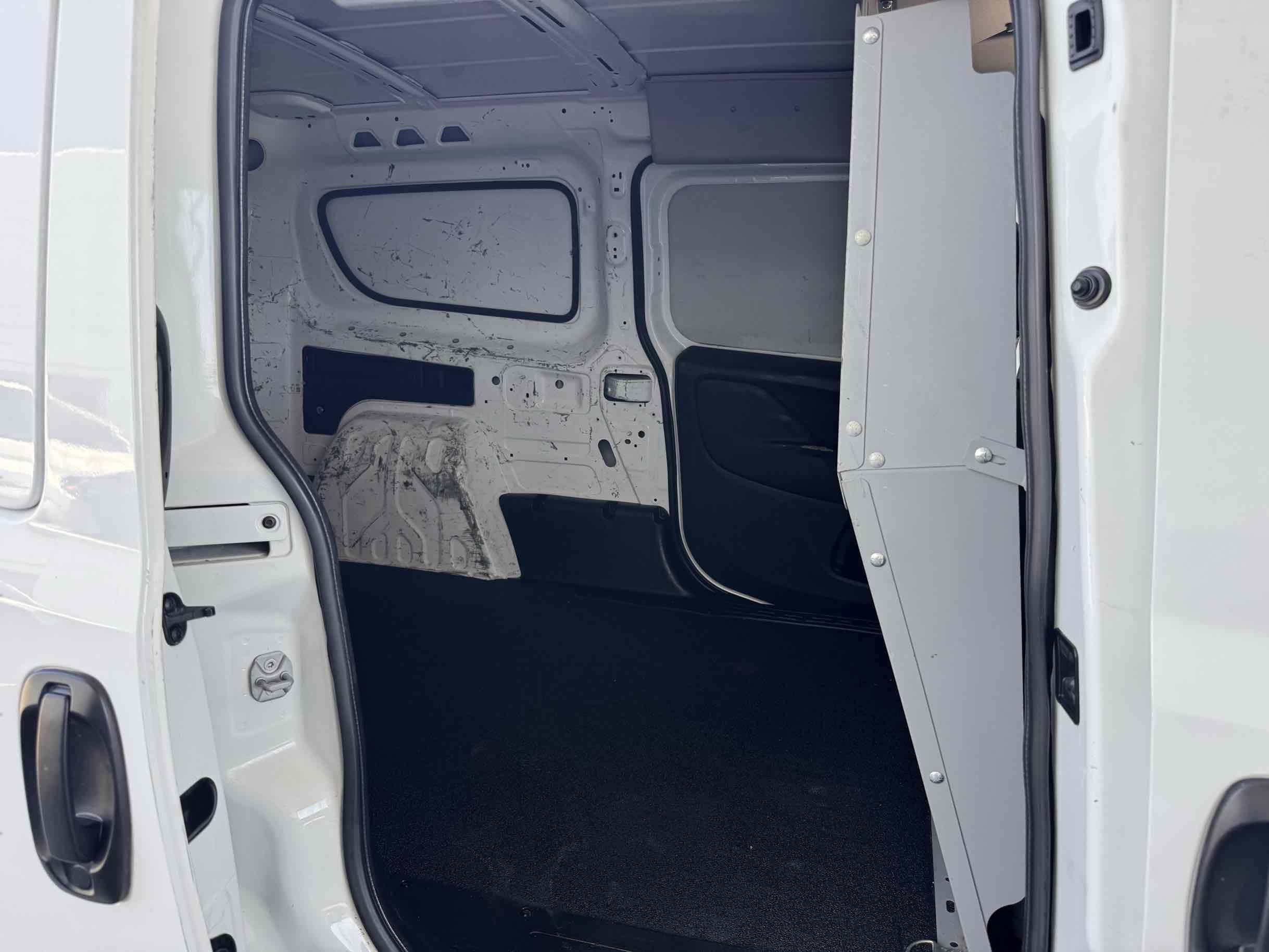 Used 2018 RAM ProMaster City Tradesman FWD image 13