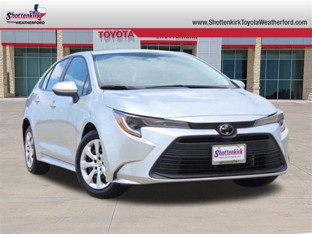 Used 2025 Toyota Corolla LE
