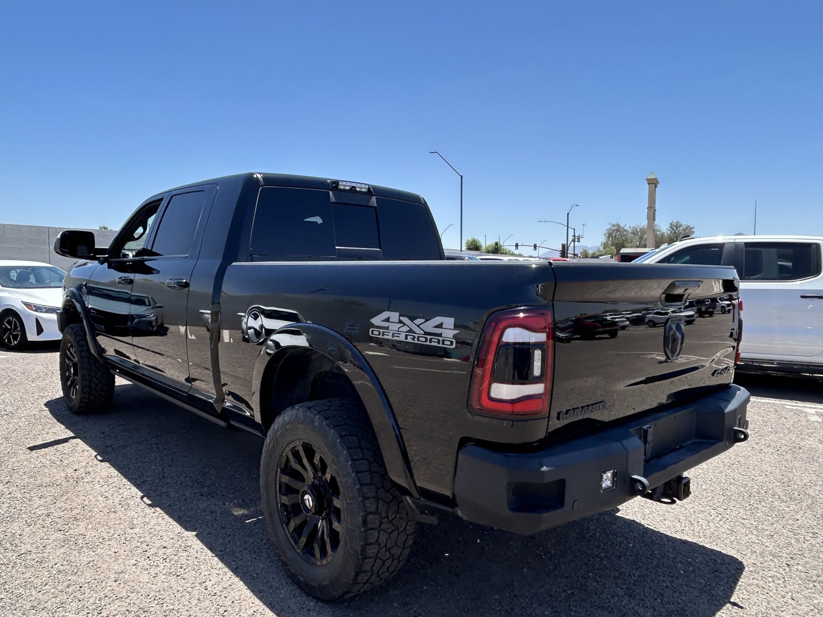 Used 2019 RAM 2500 Laramie AWD/4WD image 3