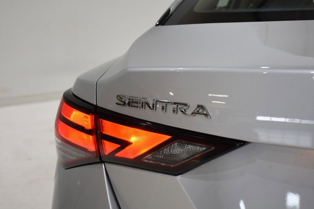 Used 2022 Nissan Sentra SV FWD image 29