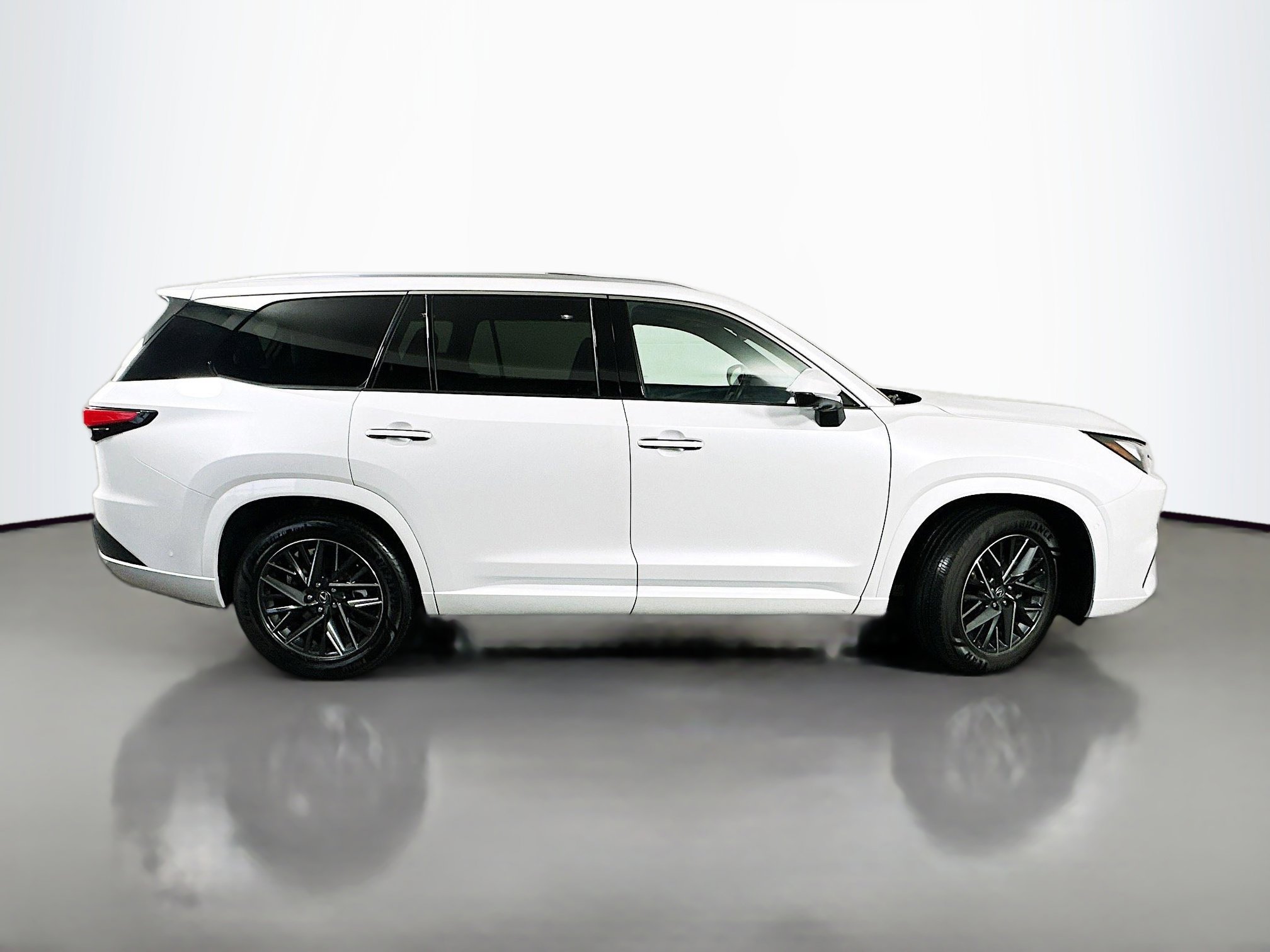 Used 2025 Lexus TX 350 AWD w/ Technology Package image 8