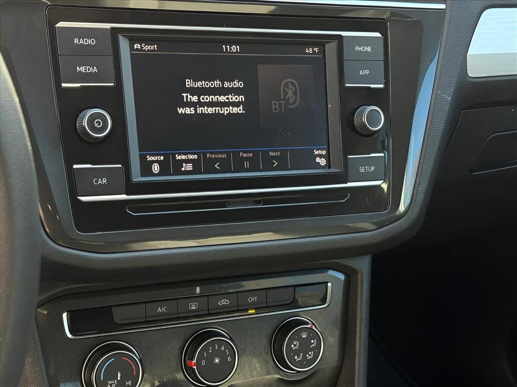 Used 2018 Volkswagen Tiguan S image 25