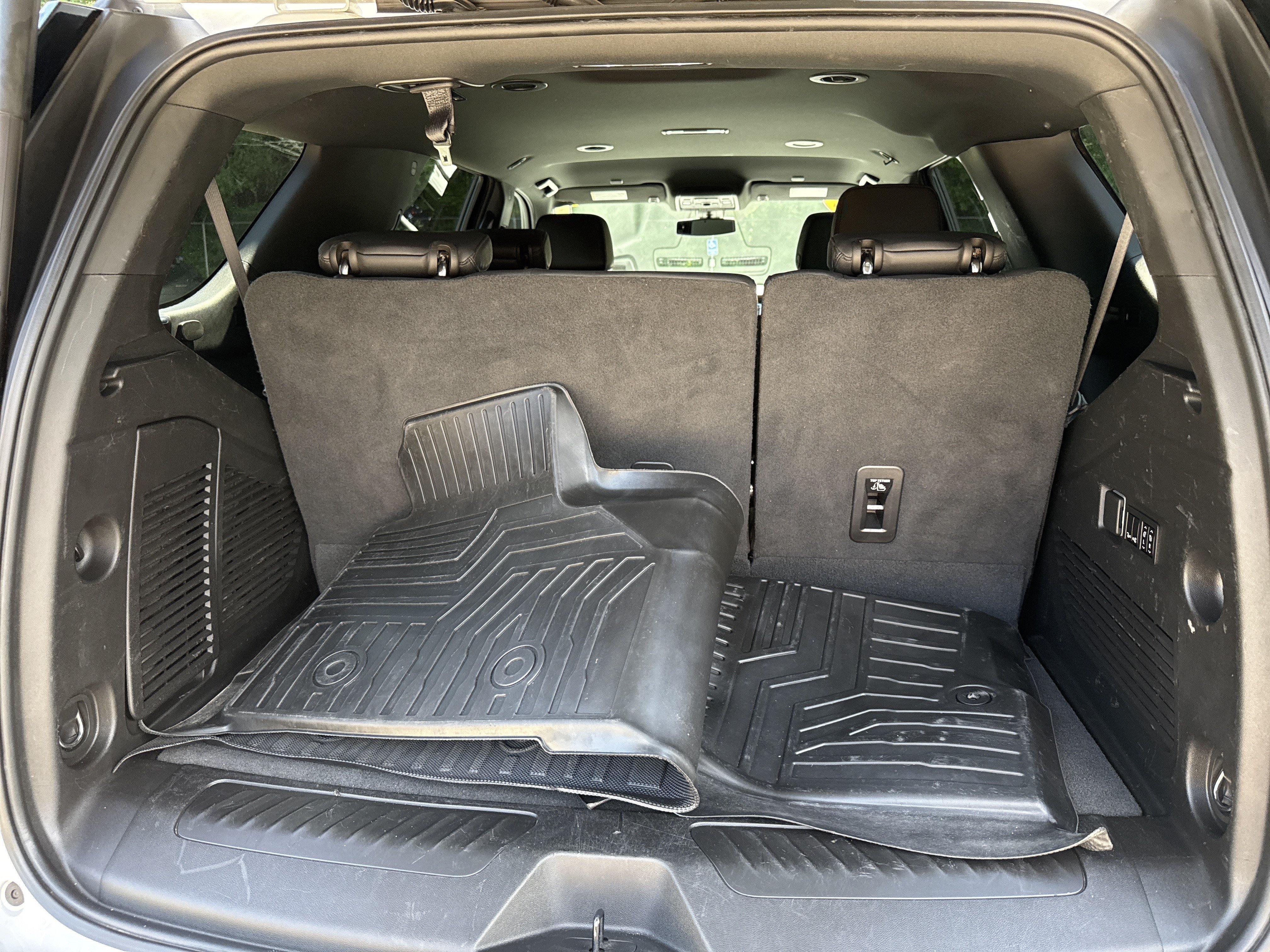 Used 2022 Chevrolet Tahoe LT RWD image 18