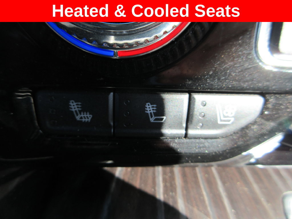 Certified 2021 GMC Yukon XL Denali AWD/4WD image 19