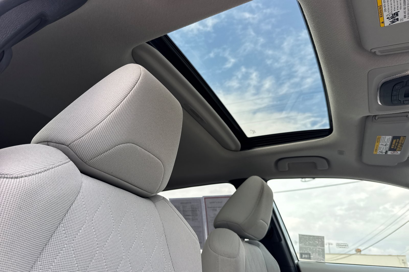 Certified 2022 Toyota Corolla Cross LE w/ Moonroof Package FWD image 23