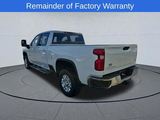 Used 2024 Chevrolet Silverado 2500 LT AWD/4WD image 3