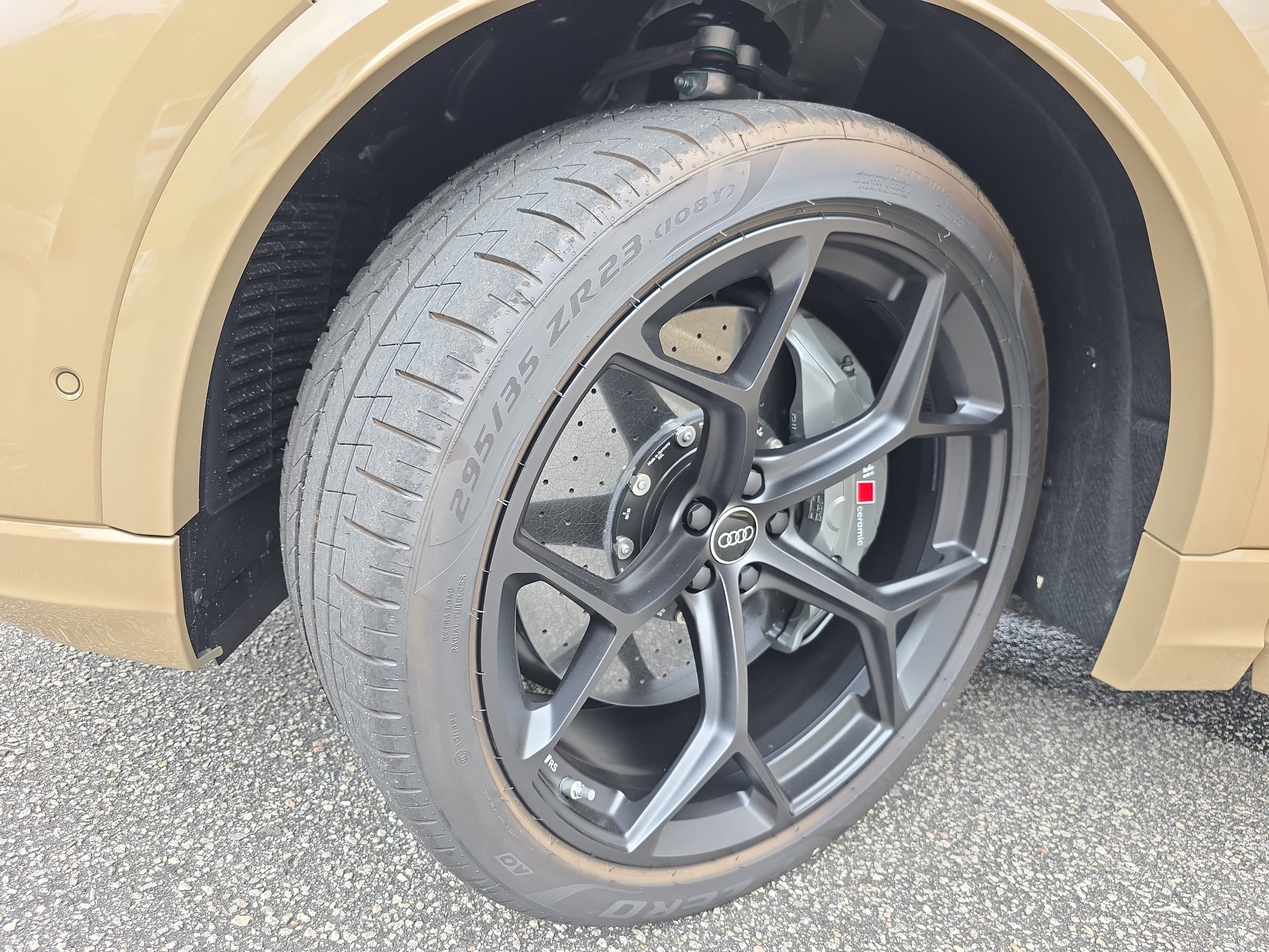 New 2025 Audi RS Q8 performance image 31