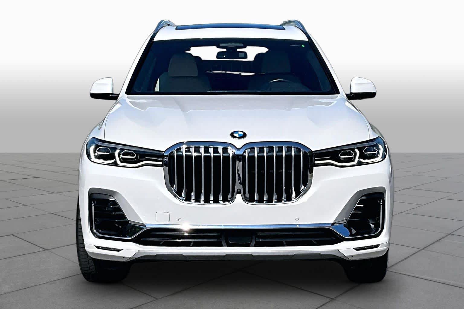 Used 2022 BMW X7 xDrive40i w/ Premium Package AWD/4WD image 3