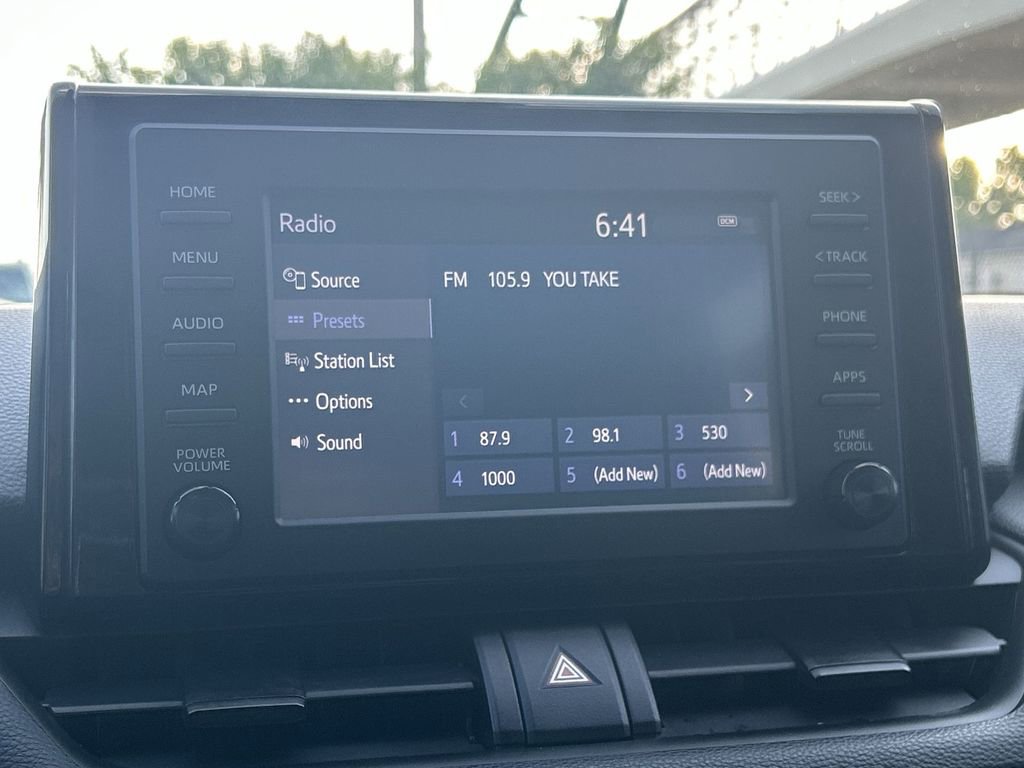Used 2019 Toyota RAV4 XLE FWD image 23