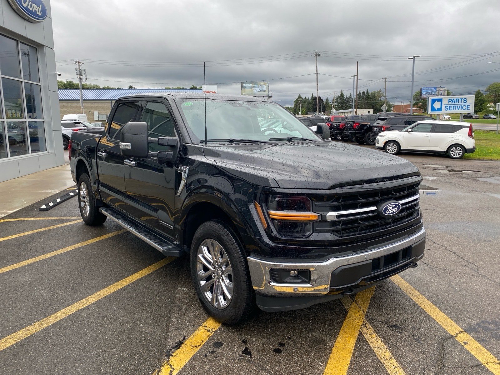 Used 2024 Ford F150 XLT w/ Equipment Group 302A MID AWD/4WD image 8