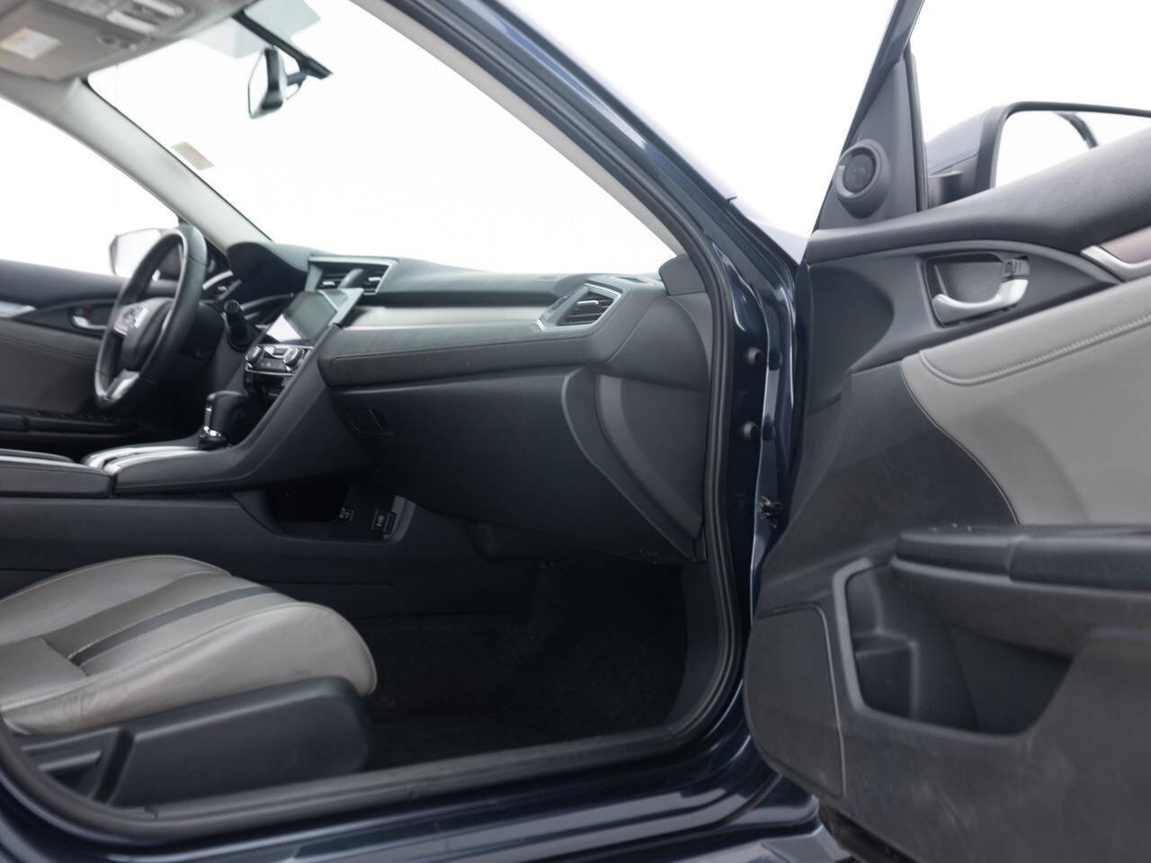 Used 2016 Honda Civic EX-L image 30