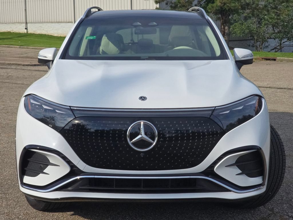 New 2027 Mercedes-Benz EQS 400 4MATIC SUV image 11
