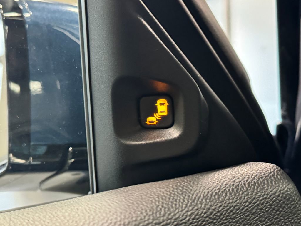 New 2026 Acura MDX w/ Advance Package image 18