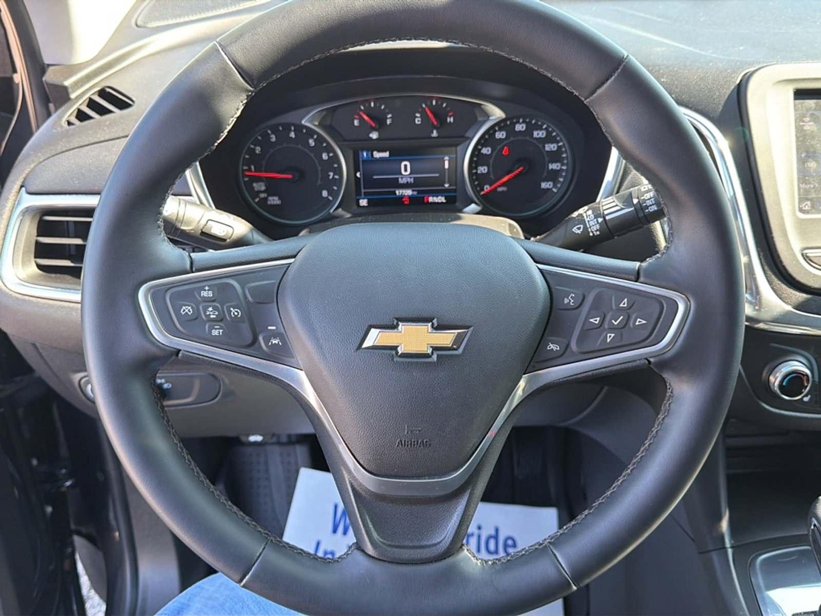 Used 2023 Chevrolet Equinox LT image 9
