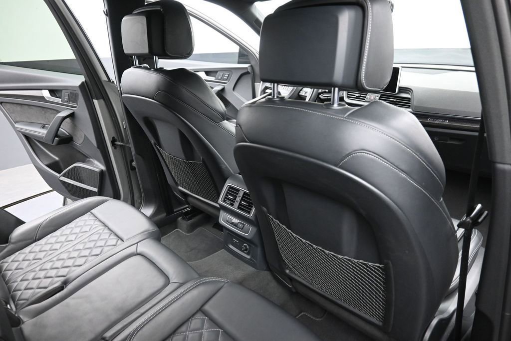 Used 2019 Audi SQ5 Prestige w/ Prestige Package AWD/4WD image 12