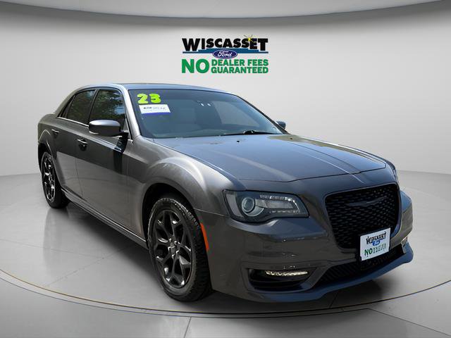 Used 2023 Chrysler 300 Touring L w/ Popular Equipment Group AWD/4WD image 1