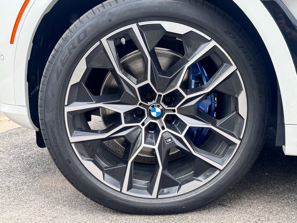 Used 2026 BMW X7 xDrive40i w/ Executive Package image 11