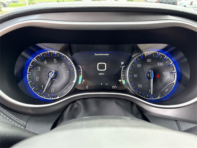 New 2025 Chrysler Pacifica Select image 15