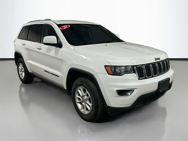 Used 2020 Jeep Grand Cherokee Laredo image 3
