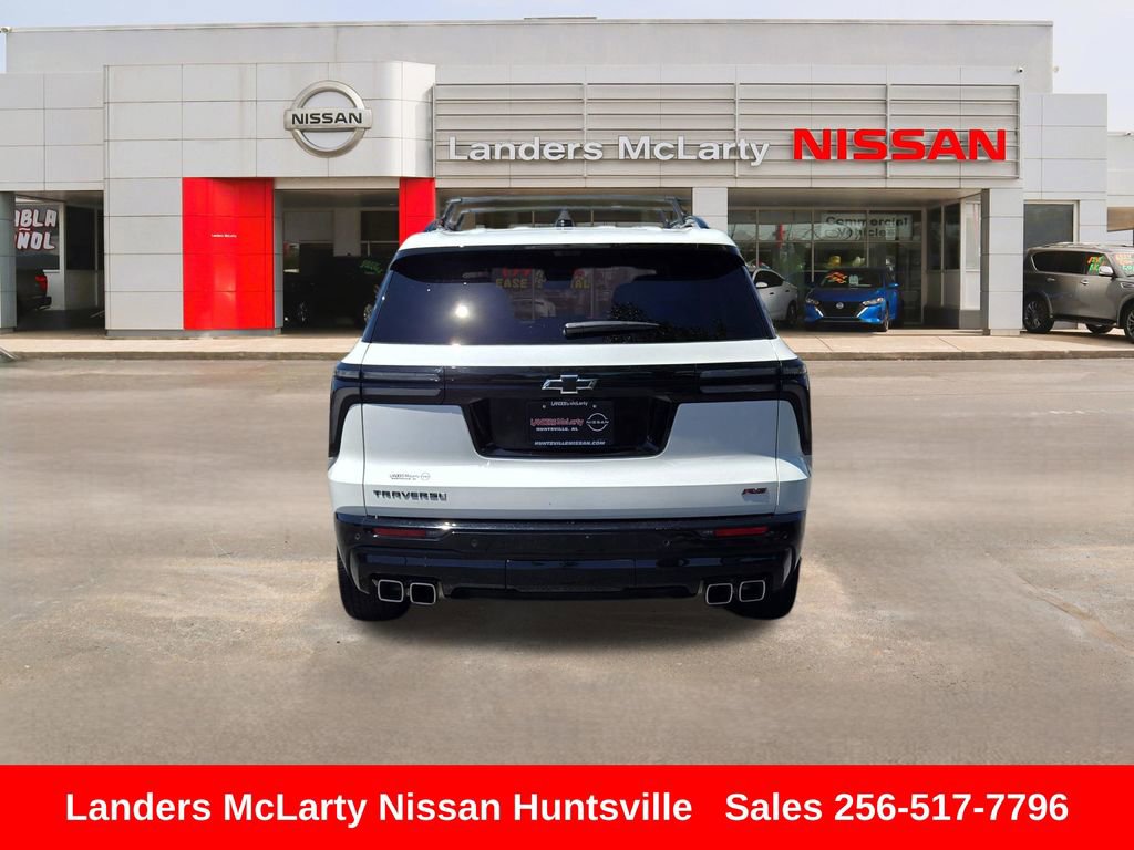 Used 2024 Chevrolet Traverse RS w/ LPO, Floor Liner Package FWD image 5