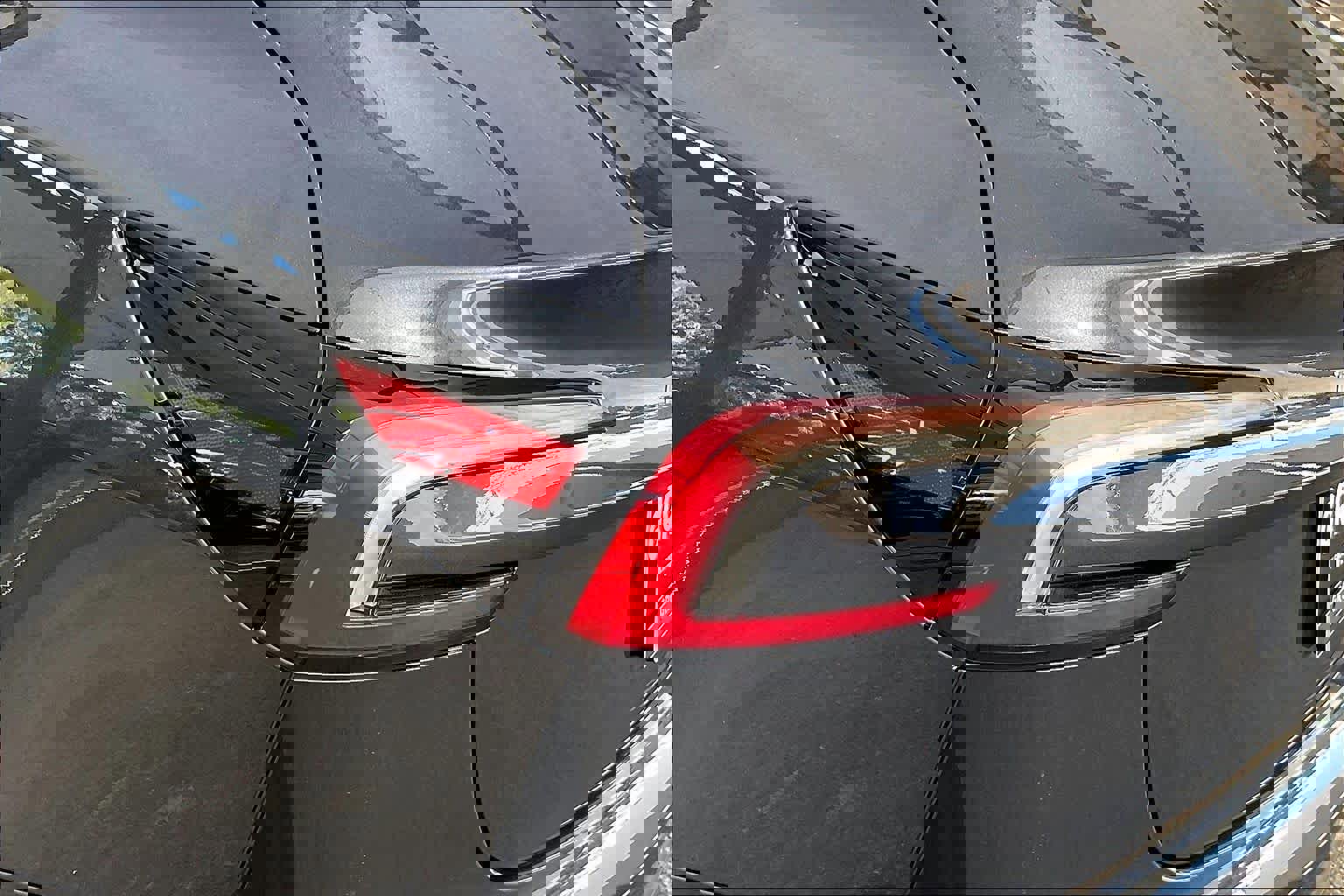 Used 2025 Tesla Model 3 Long Range image 26