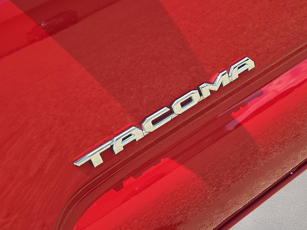 Used 2023 Toyota Tacoma SR5 RWD image 11