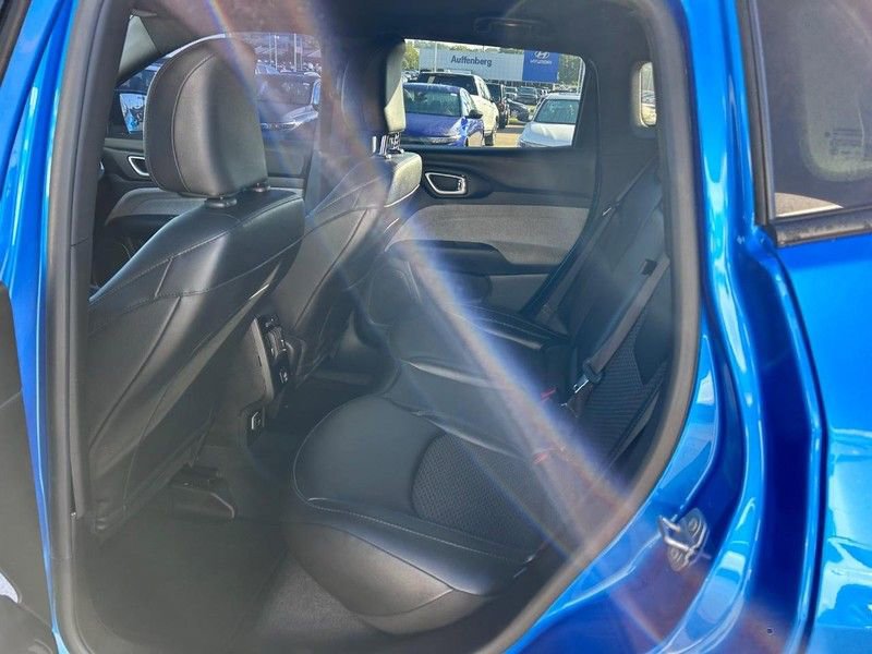 Used 2025 Jeep Compass Latitude image 8