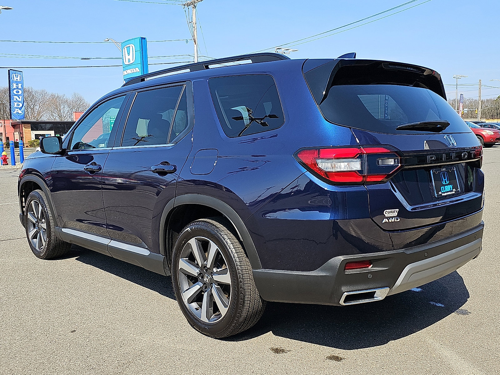 Used 2025 Honda Pilot Touring image 6