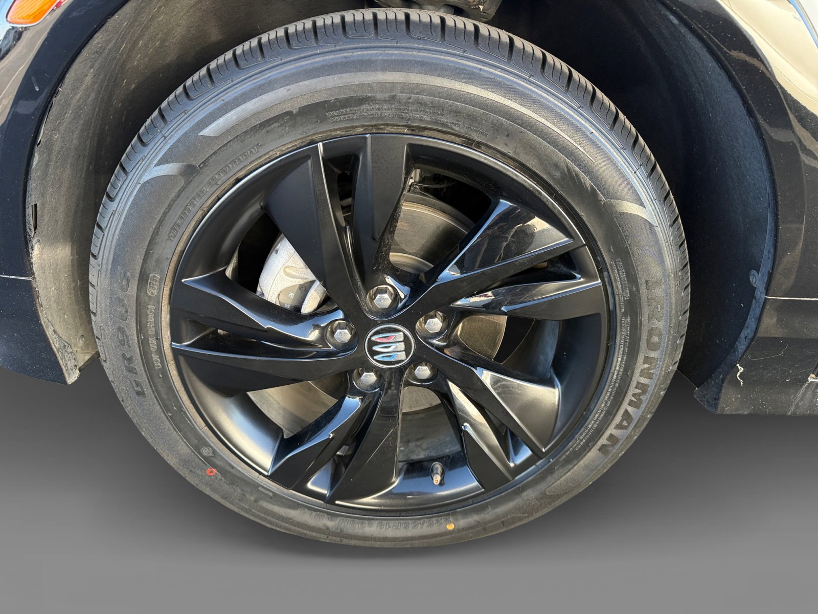 Used 2024 Buick Encore GX Sport Touring image 9