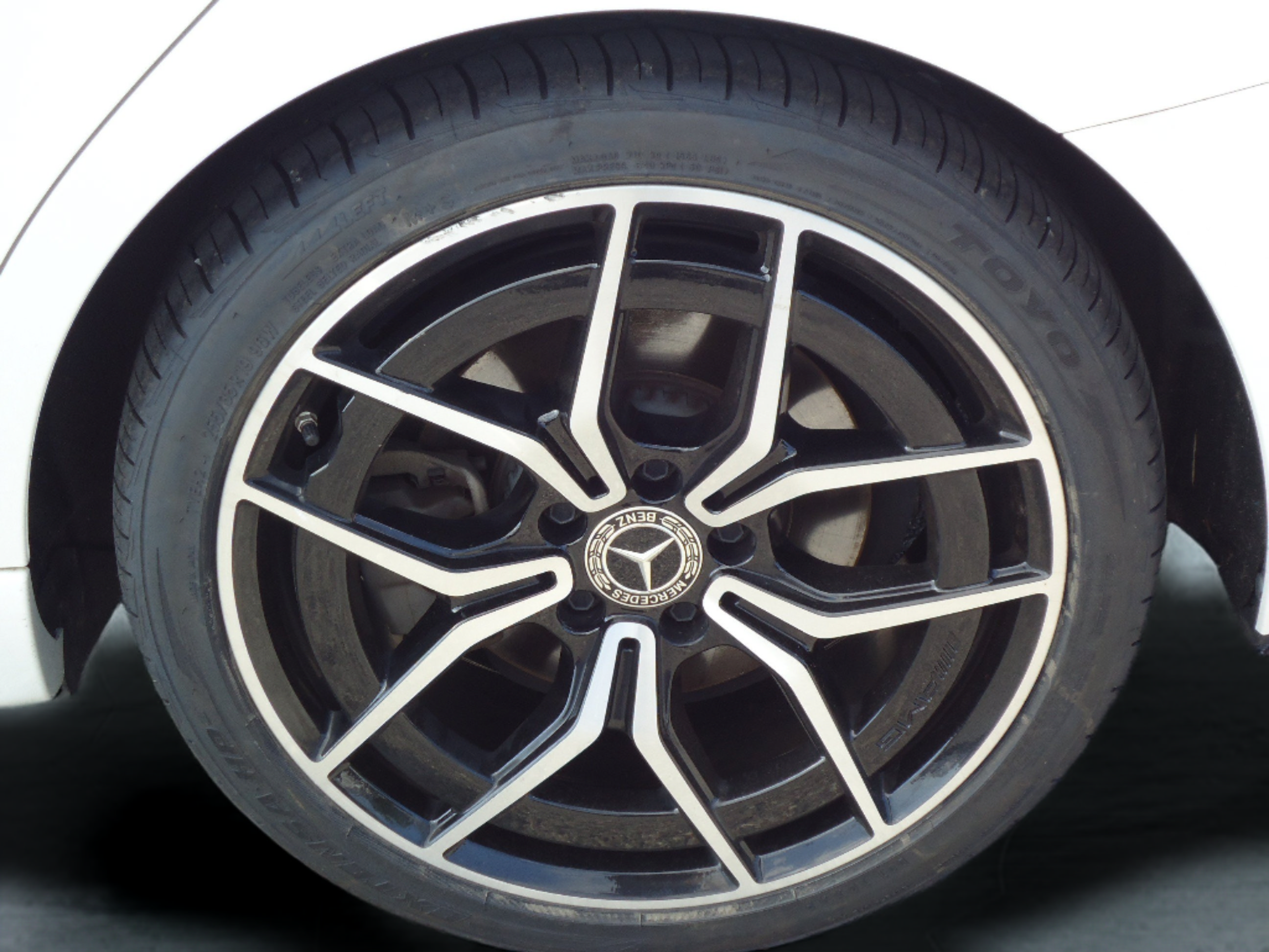 Used 2023 Mercedes-Benz C 300 4MATIC Sedan image 9