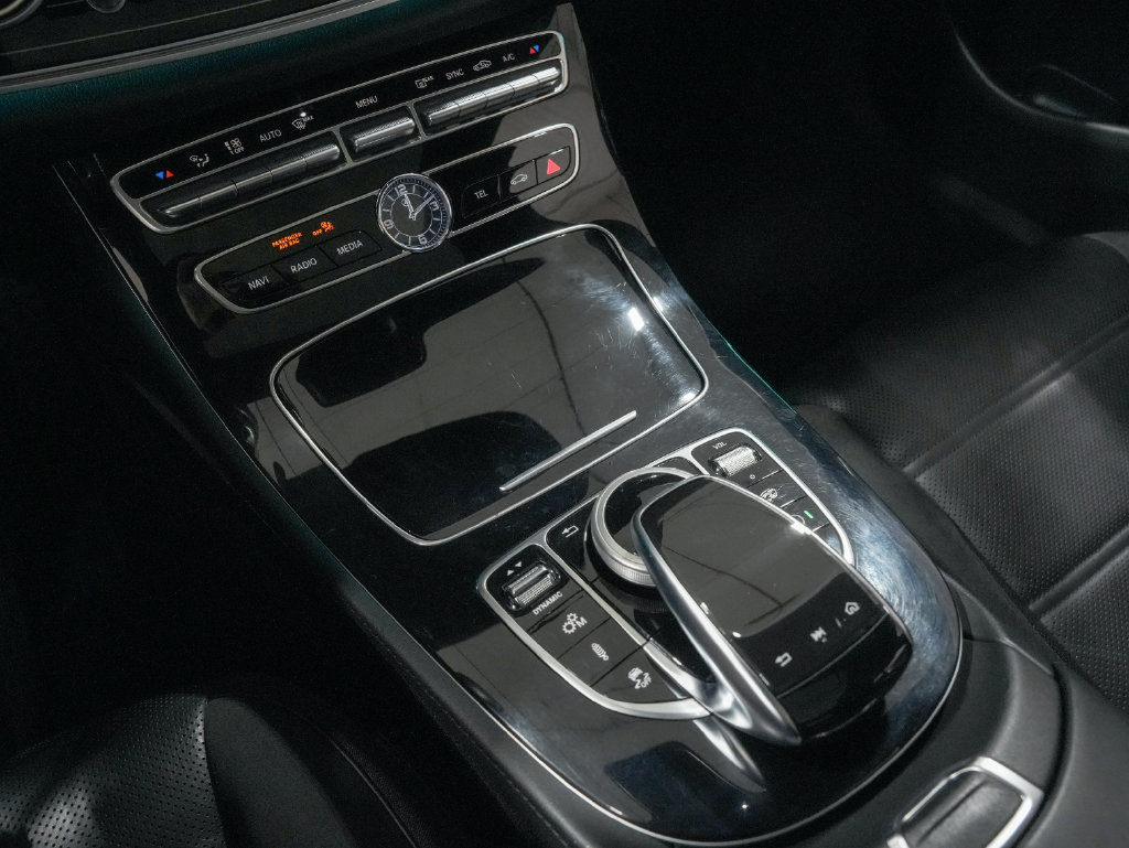 Used 2019 Mercedes-Benz E 53 AMG 4MATIC Sedan w/ Parking Assistance Package image 22