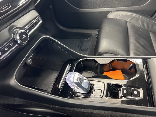 Used 2023 Volvo XC40 B5 Plus w/ Driver Assist Package image 19