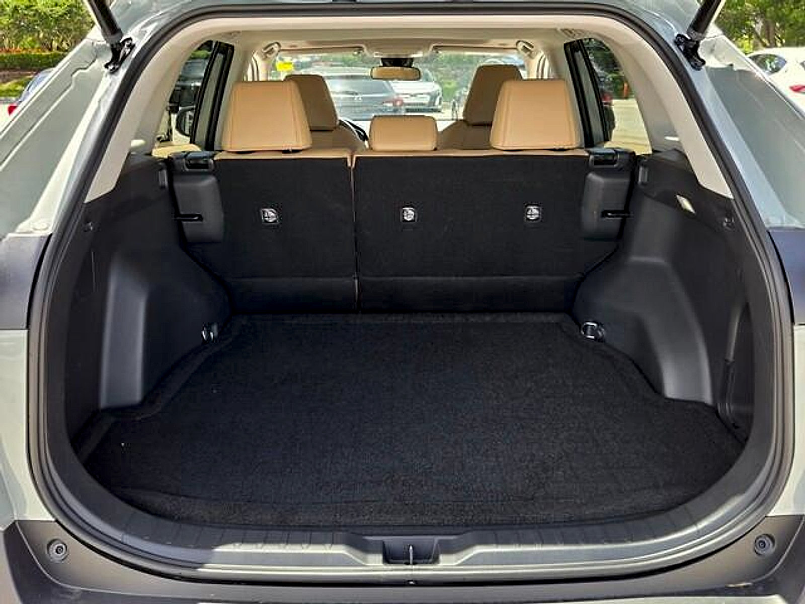 Used 2023 Toyota RAV4 XLE Premium FWD image 13