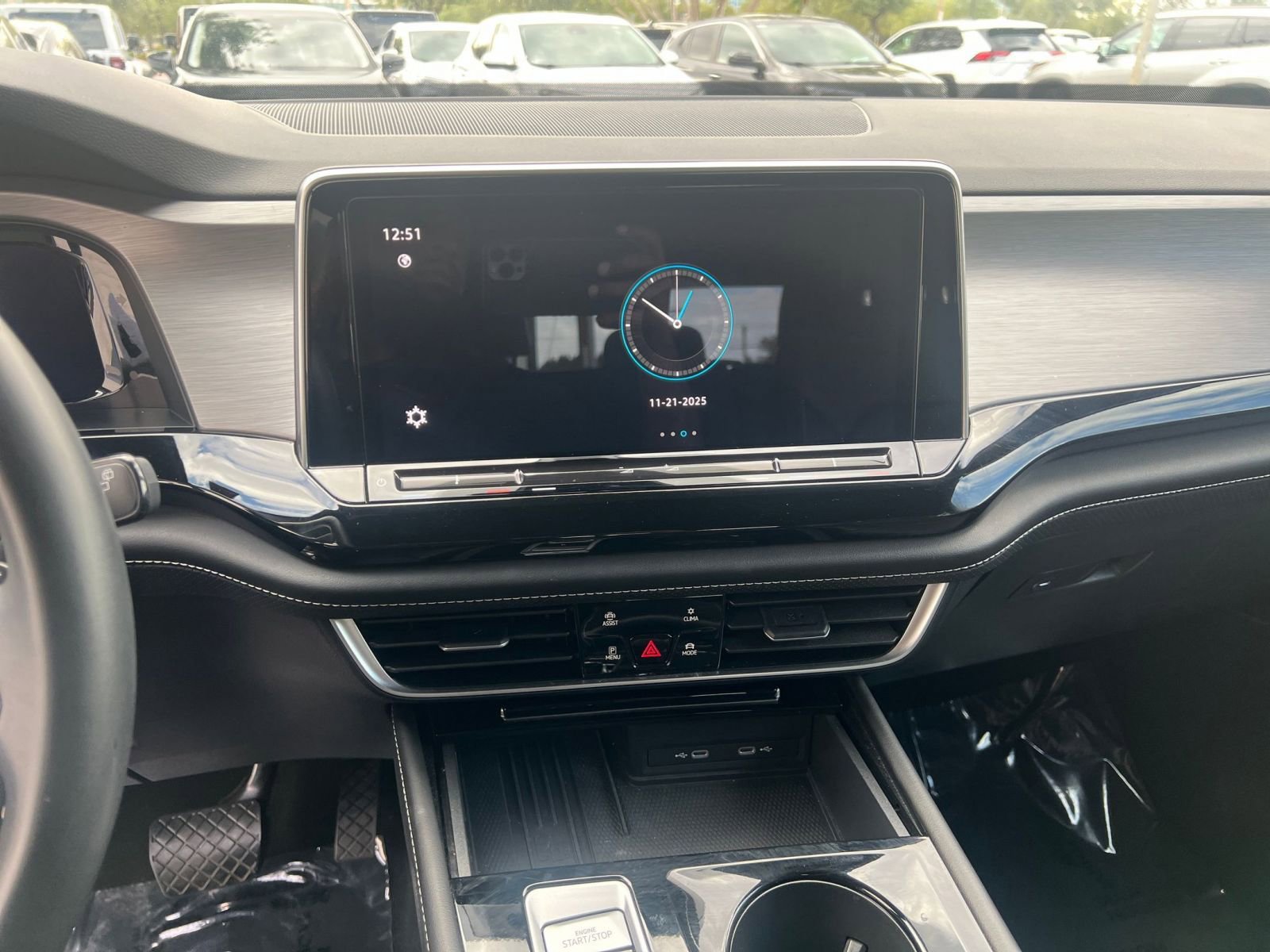 Used 2025 Volkswagen Atlas Cross Sport SE image 21