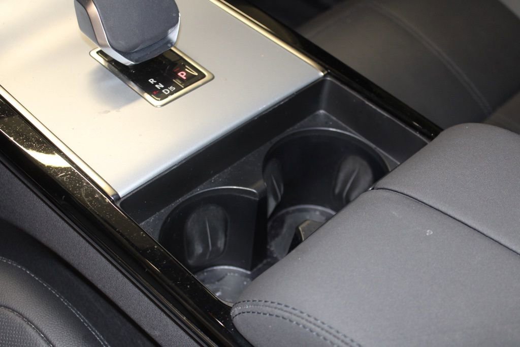 Certified 2025 Land Rover Range Rover Velar S AWD/4WD image 34