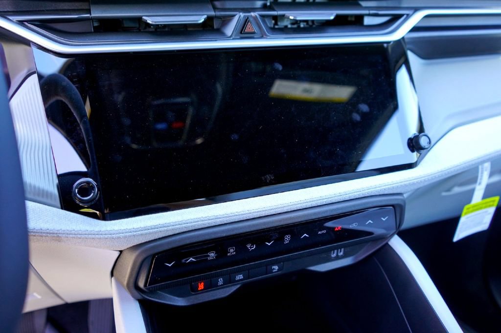 New 2026 Jeep Cherokee Laredo AWD/4WD image 17