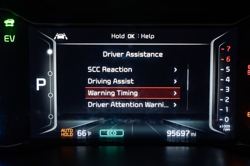 Used 2022 Kia Niro EX Premium FWD image 18