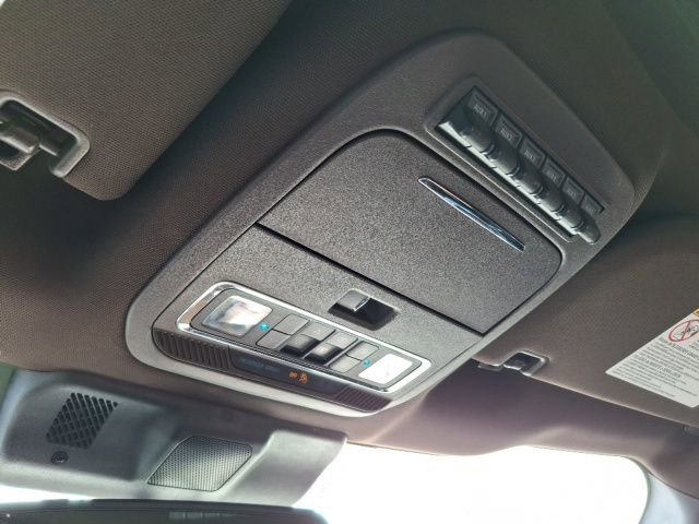Used 2025 Ford F350 King Ranch AWD/4WD image 10