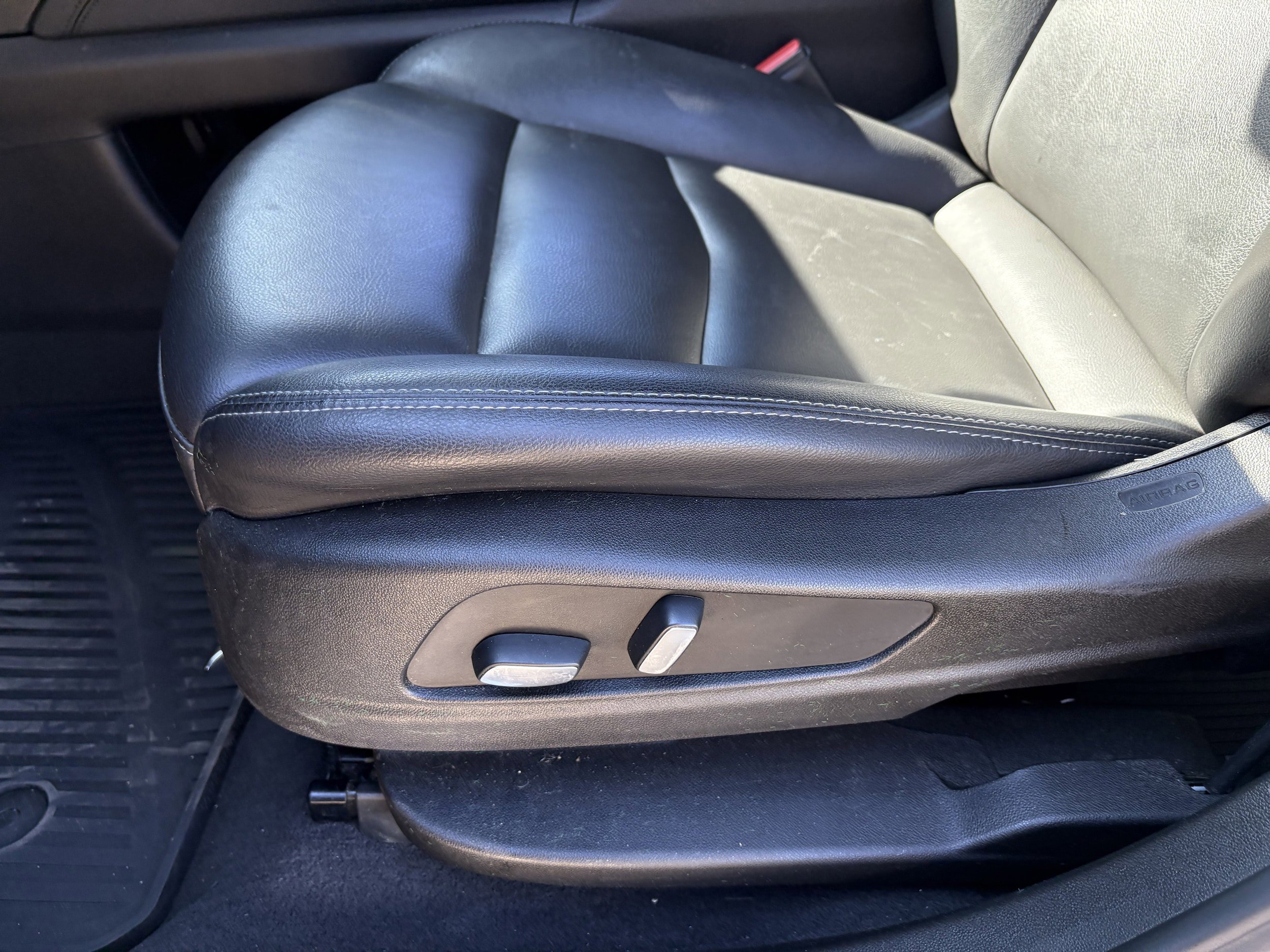 Used 2022 Cadillac XT5 Luxury FWD image 27