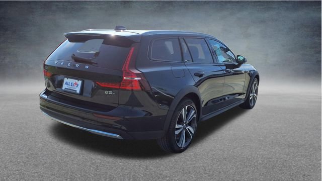 Certified 2025 Volvo V60 B5 Cross Country Plus AWD/4WD image 8