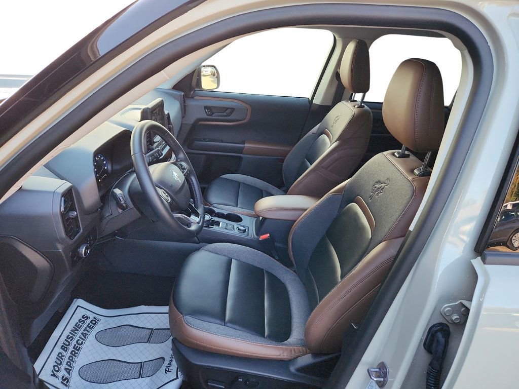 Used 2024 Ford Bronco Sport Outer Banks w/ Tech Package image 20