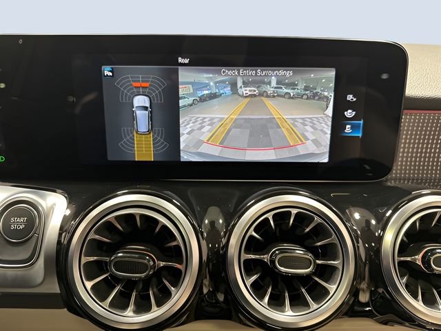 Used 2023 Mercedes-Benz EQB 300 4MATIC image 24