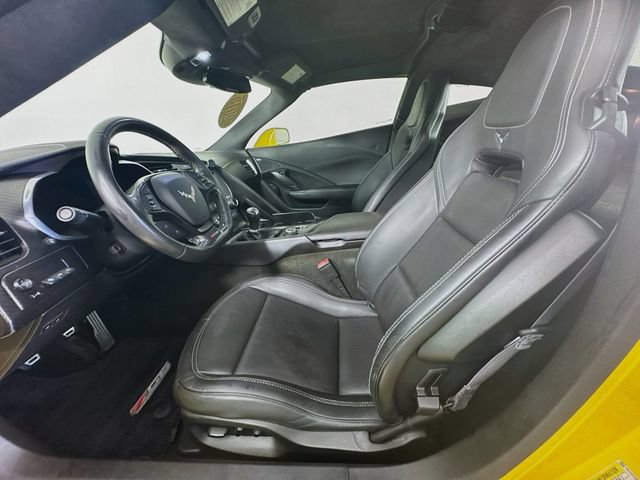 Used 2015 Chevrolet Corvette Z06 w/ 3LZ Preferred Equipment Group RWD image 11