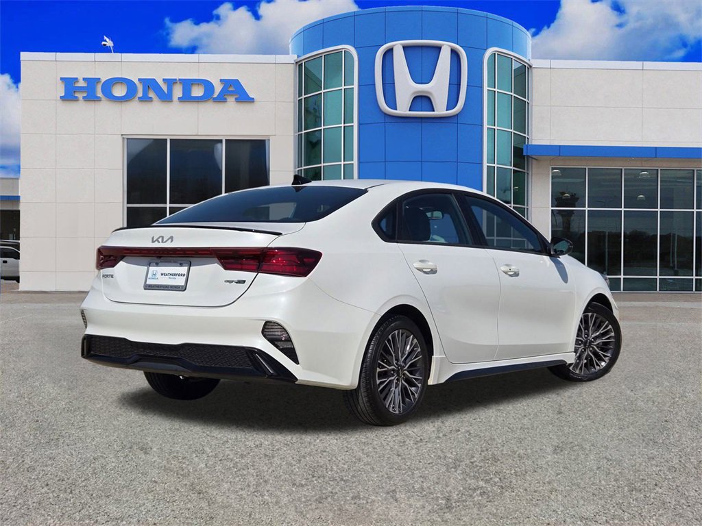 Used 2024 Kia Forte GT-Line w/ GT-Line Premium Package image 3