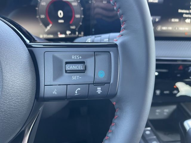 New 2025 Nissan Kicks SR image 30