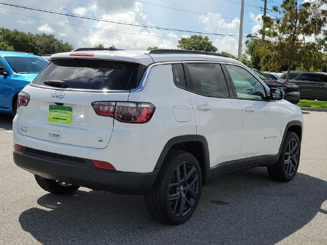 New 2026 Jeep Compass Latitude AWD/4WD image 5