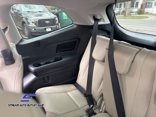 Used 2023 Subaru Ascent Limited w/ Popular Package #2A image 21